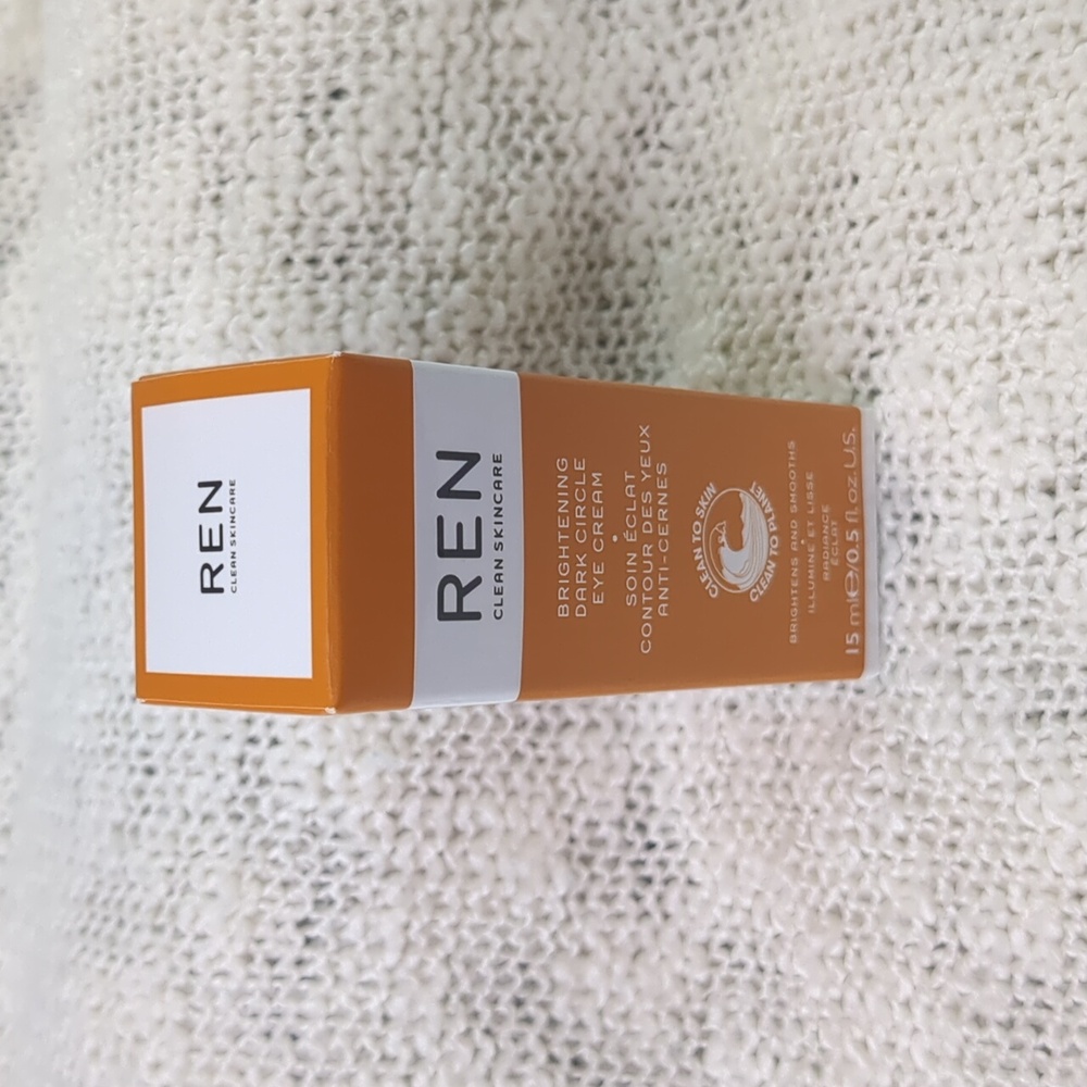 REN Radiance Brightening Dark Circle Eye Cream, 15ml/0.50fl oz - Picture 7 of 11
